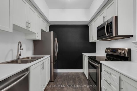 Photo 8 at 108 - 42 Ferndale Drive S, Ardagh, Barrie