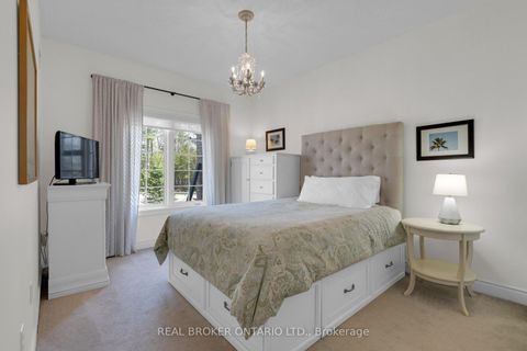 Photo 11 at 108 - 42 Ferndale Drive S, Ardagh, Barrie