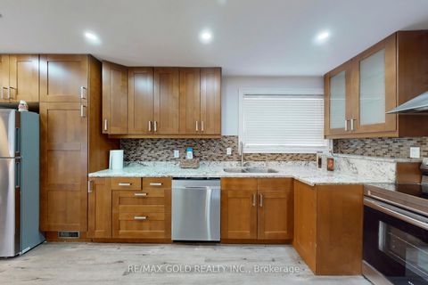 Photo 14 at 189 Kingsview Boulevard, The Westway, Toronto