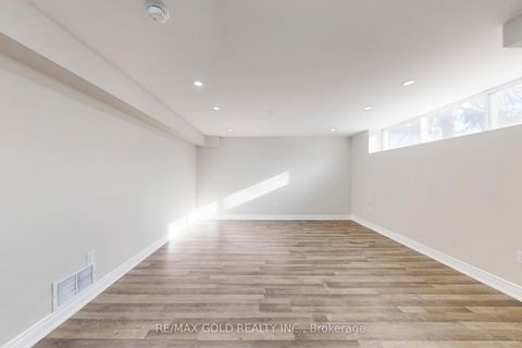 Photo 32 at 189 Kingsview Boulevard, The Westway, Toronto