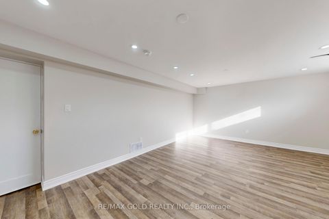Photo 33 at 189 Kingsview Boulevard, The Westway, Toronto