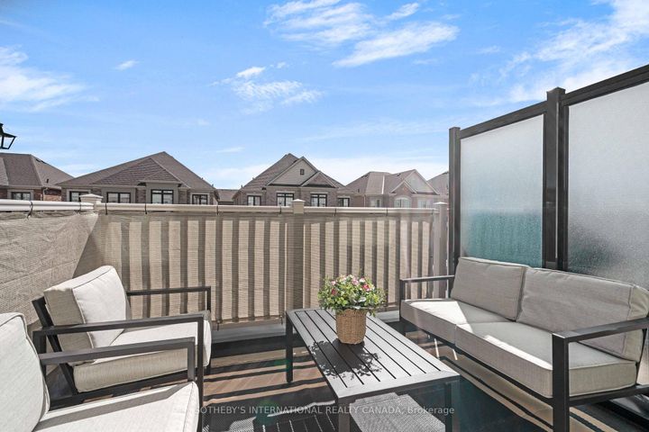 Photo 9 at 28 Paisley Drive, Bradford, Bradford West Gwillimbury