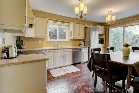 Photo 1 at 59 Beveridge Drive, Donalda, Toronto