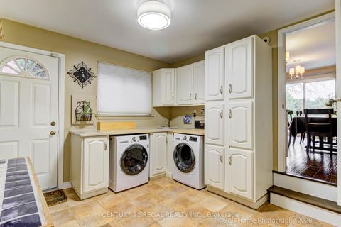 Photo 8 at 59 Beveridge Drive, Donalda, Toronto