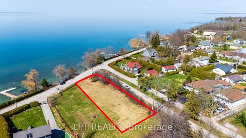 Photo 2 at 417 Lake Drive E, Historic Lakeshore Communities, Georgina