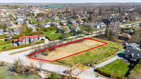 Photo 5 at 417 Lake Drive E, Historic Lakeshore Communities, Georgina