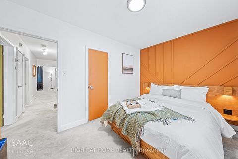Photo 7 at 98 Yorkview Drive, Queensway, Toronto
