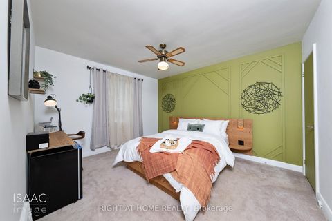 Photo 11 at 98 Yorkview Drive, Queensway, Toronto