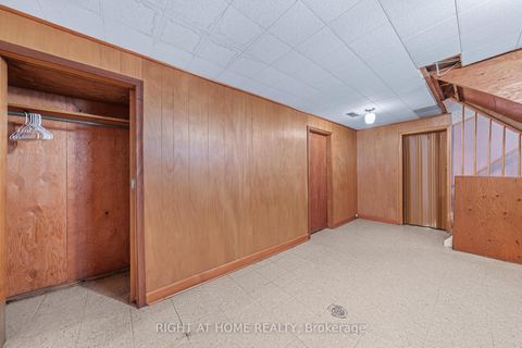 Photo 16 at 98 Yorkview Drive, Queensway, Toronto