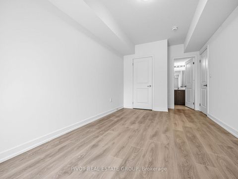 Photo 22 at 1104 - 56 Elizabeth Street S, Mill Pond, Richmond Hill