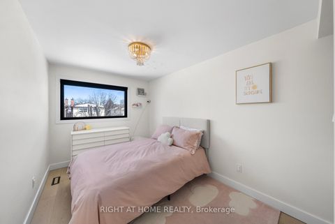 Photo 16 at 9 Thistlewaite Crescent, Malvern West, Toronto