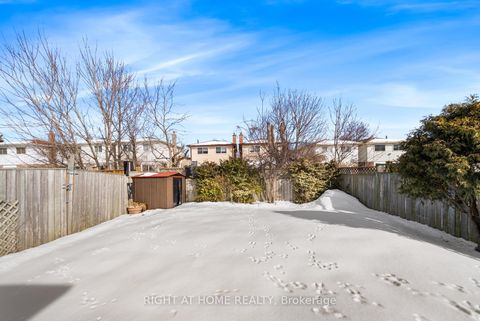 Photo 28 at 9 Thistlewaite Crescent, Malvern West, Toronto