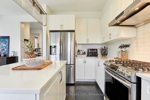 Photo 15 at 51 Gordon Circle, College Manor, Newmarket