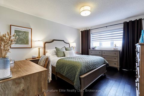 Photo 22 at 51 Gordon Circle, College Manor, Newmarket
