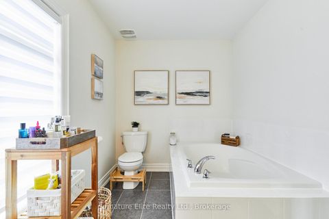 Photo 23 at 51 Gordon Circle, College Manor, Newmarket