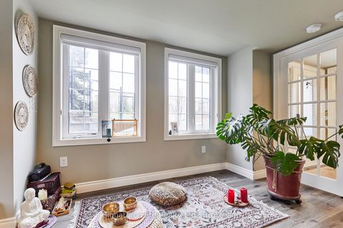 Photo 33 at 51 Gordon Circle, College Manor, Newmarket