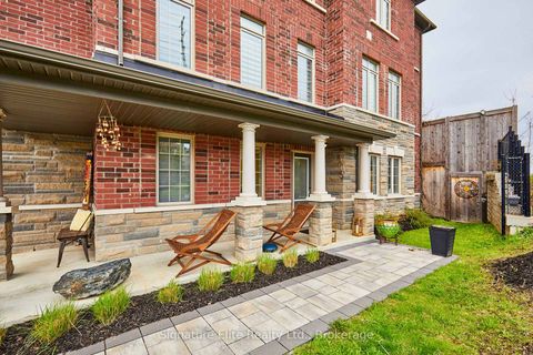 Photo 42 at 51 Gordon Circle, College Manor, Newmarket