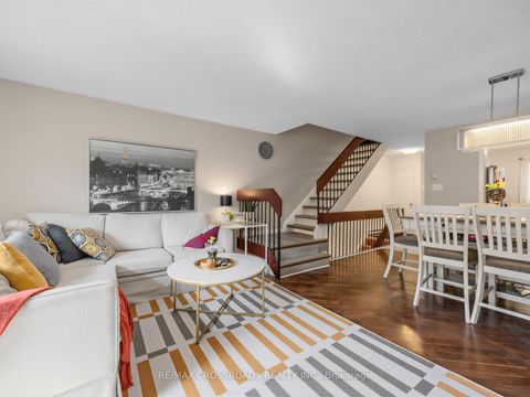 Photo 4 at 57 - 275 Manse Road, West Hill, Toronto