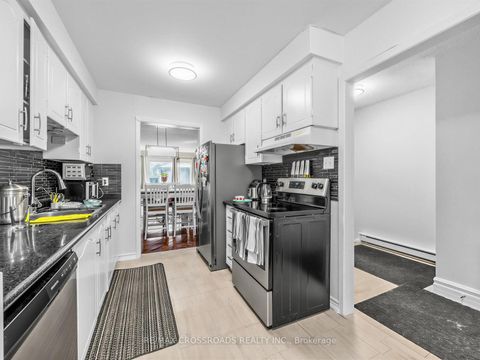 Photo 5 at 57 - 275 Manse Road, West Hill, Toronto