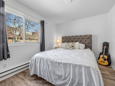 Photo 10 at 57 - 275 Manse Road, West Hill, Toronto