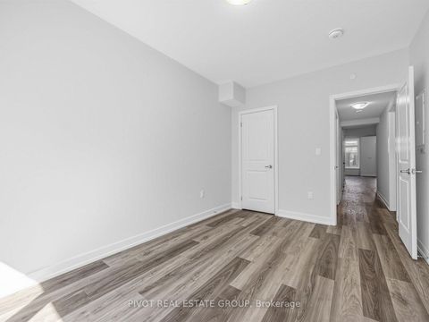 Photo 22 at 1101 - 56 Elizabeth Street S, Mill Pond, Richmond Hill