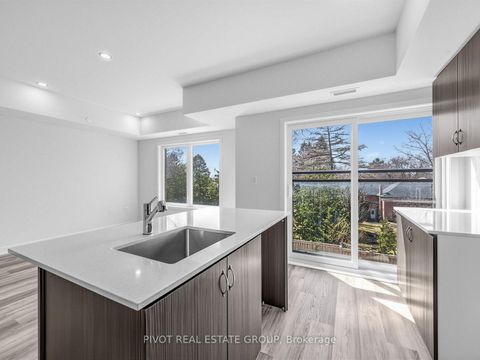 Photo 13 at 2408 - 58 Elizabeth Street S, Mill Pond, Richmond Hill