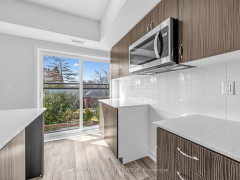 Photo 14 at 2408 - 58 Elizabeth Street S, Mill Pond, Richmond Hill