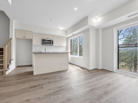 Photo 14 at 3407 - 60 Elizabeth Street S, Mill Pond, Richmond Hill