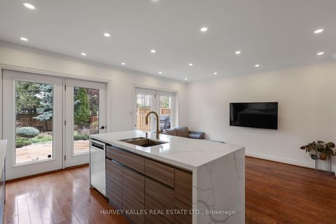 Photo 20 at 204 Brooke Avenue, Nortown, Toronto