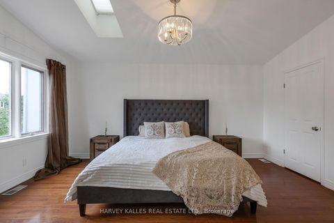 Photo 34 at 204 Brooke Avenue, Nortown, Toronto