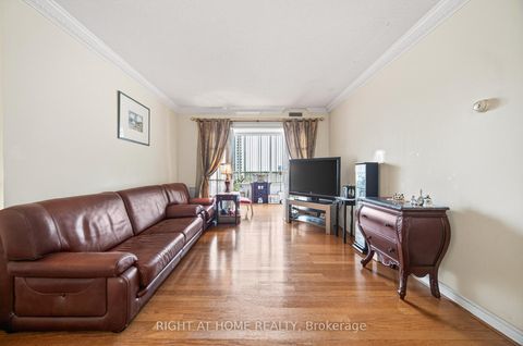 Photo 9 at 905 - 88 Grandview Way, Willowdale East, Toronto