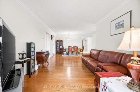 Photo 12 at 905 - 88 Grandview Way, Willowdale East, Toronto