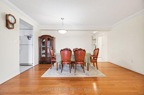 Photo 13 at 905 - 88 Grandview Way, Willowdale East, Toronto