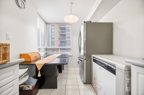 Photo 25 at 905 - 88 Grandview Way, Willowdale East, Toronto