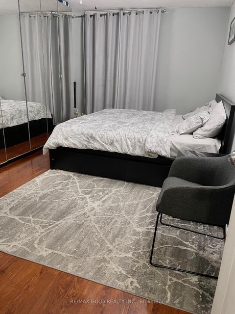 Photo 15 at 1611 - 390 Dixon Road, The Westway, Toronto