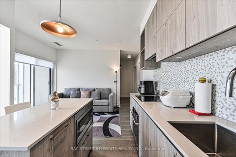 Photo 15 at 3208 - 1 Yorkville Avenue, Annex, Toronto