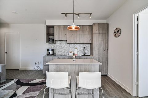 Photo 16 at 3208 - 1 Yorkville Avenue, Annex, Toronto