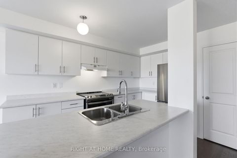 Photo 8 at 152 Sailors Landing, Bowmanville, Clarington
