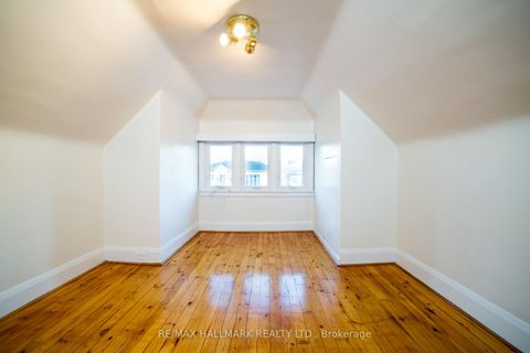 Photo 20 at 40 Snowdon Avenue, Lawrence Park North, Toronto