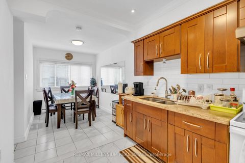 Photo 11 at 62 - 79 Driftwood Avenue, Jane Heights, Toronto