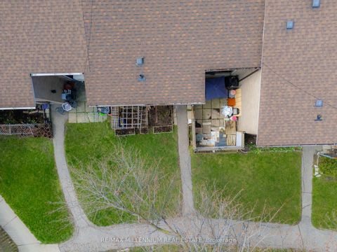 Photo 35 at 62 - 79 Driftwood Avenue, Jane Heights, Toronto