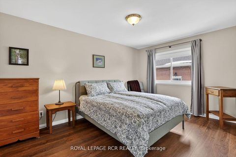 Photo 17 at 6 Ailsa Craig Court, Branson, Toronto