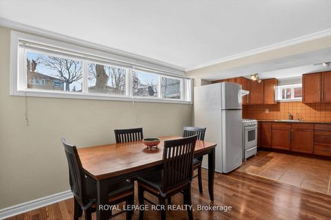 Photo 31 at 6 Ailsa Craig Court, Branson, Toronto