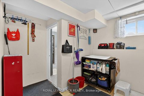Photo 39 at 6 Ailsa Craig Court, Branson, Toronto