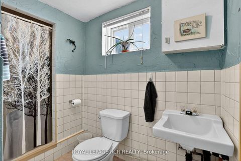 Photo 40 at 6 Ailsa Craig Court, Branson, Toronto