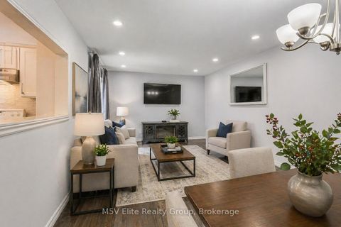 Photo 4 at 2 - 105 Dovedale Drive, Downtown Whitby, Whitby