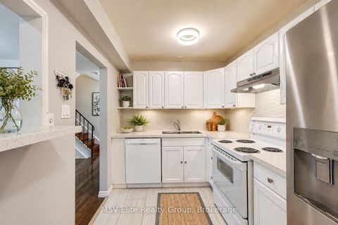 Photo 5 at 2 - 105 Dovedale Drive, Downtown Whitby, Whitby