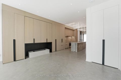 Photo 3 at 48 Shaftesbury Avenue, Moore Park, Toronto