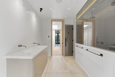 Photo 7 at 48 Shaftesbury Avenue, Moore Park, Toronto