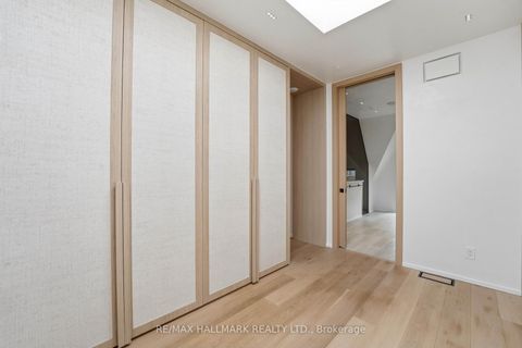 Photo 11 at 48 Shaftesbury Avenue, Moore Park, Toronto